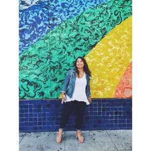 Meet your Posher, Demetra